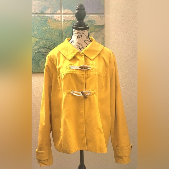 Yellow Jacket - Picture 2 of 3